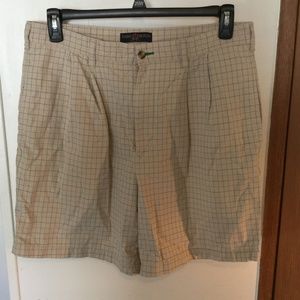 Tommy Hilfiger Size 34x7 Plaid Golf Shorts GUC